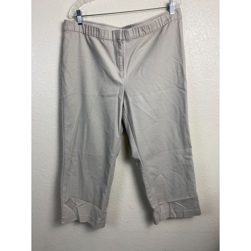 J. Jill Cream Capri Crop pants Size 10 Cotton Blend Stretch Minimalist Classic